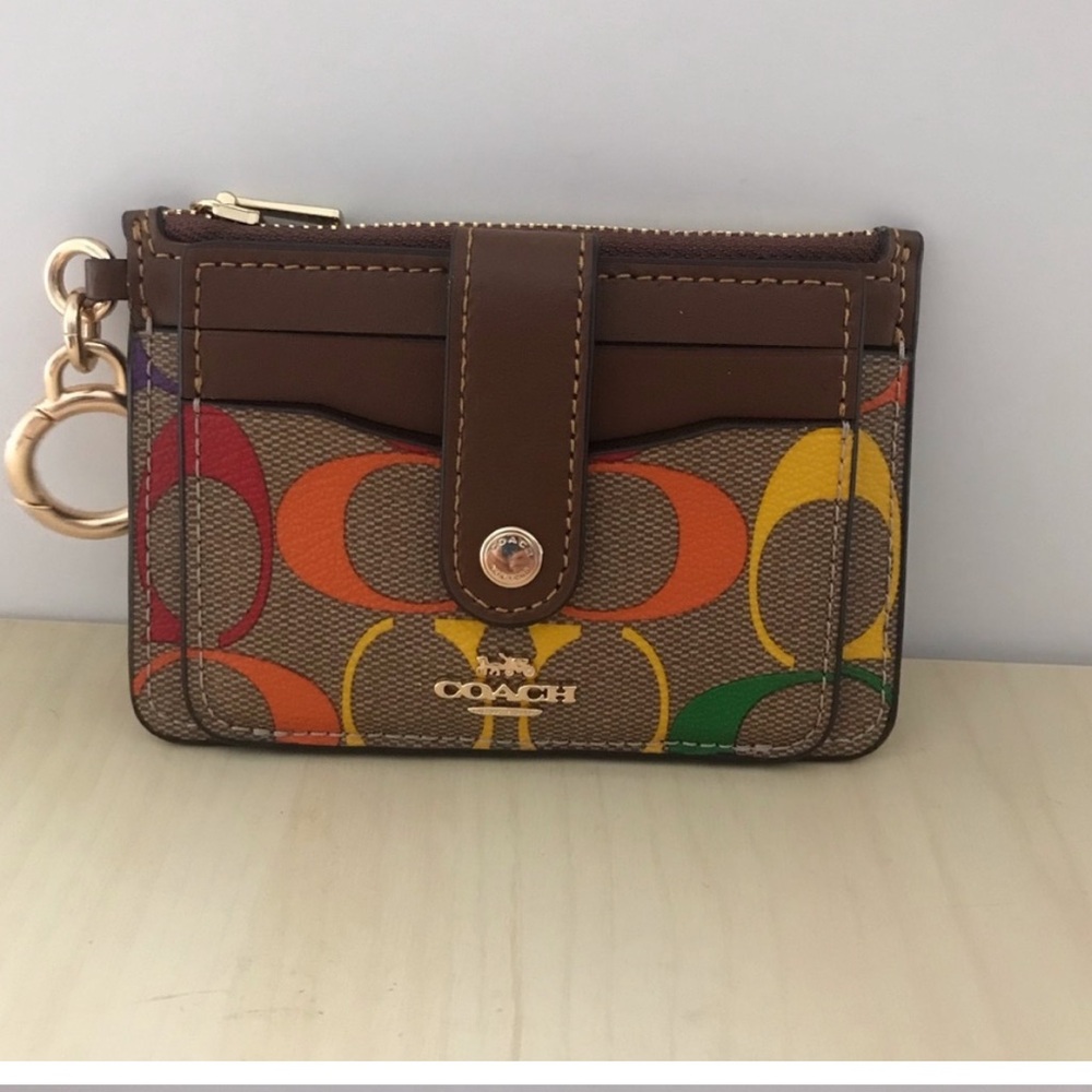 🌈 Coach Attachment Card Case In Rainbow Signature Canvas